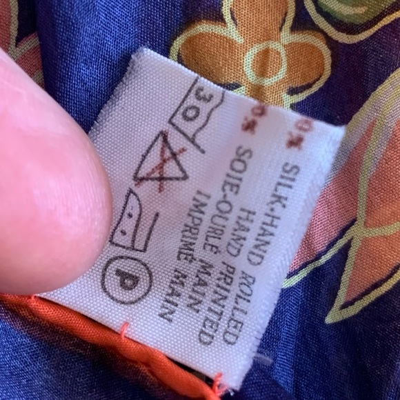 Blue floral silk scarf. Measurements in photos. - Picture 4 of 4